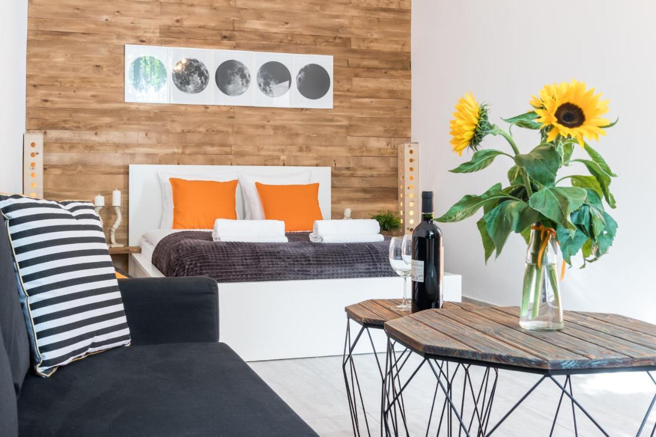 Cracow Best Location Apartment With Garden By Cozyplace Krakow Luaran gambar