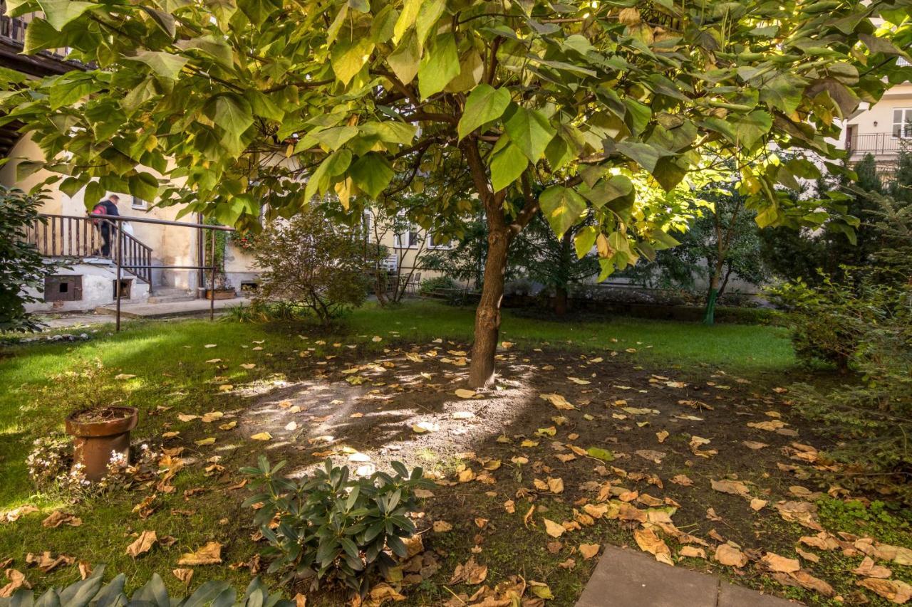 Cracow Best Location Apartment With Garden By Cozyplace Krakow Luaran gambar