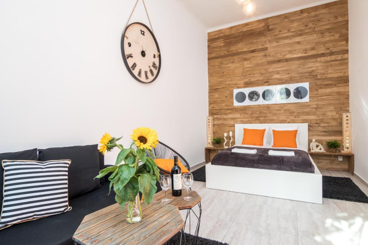 Cracow Best Location Apartment With Garden By Cozyplace Krakow Luaran gambar
