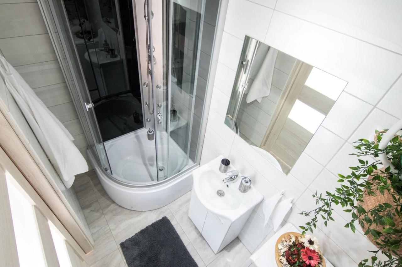 Cracow Best Location Apartment With Garden By Cozyplace Krakow Luaran gambar