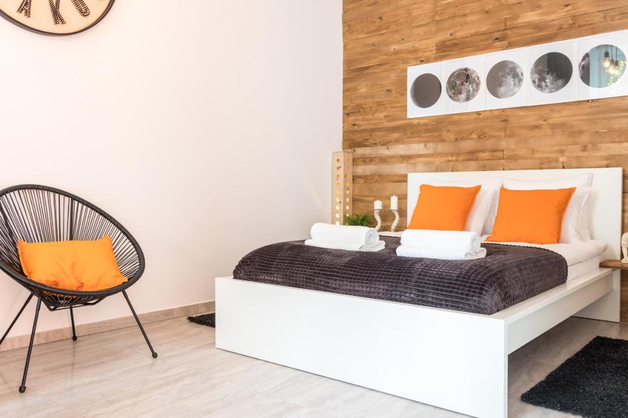 Cracow Best Location Apartment With Garden By Cozyplace Krakow Luaran gambar