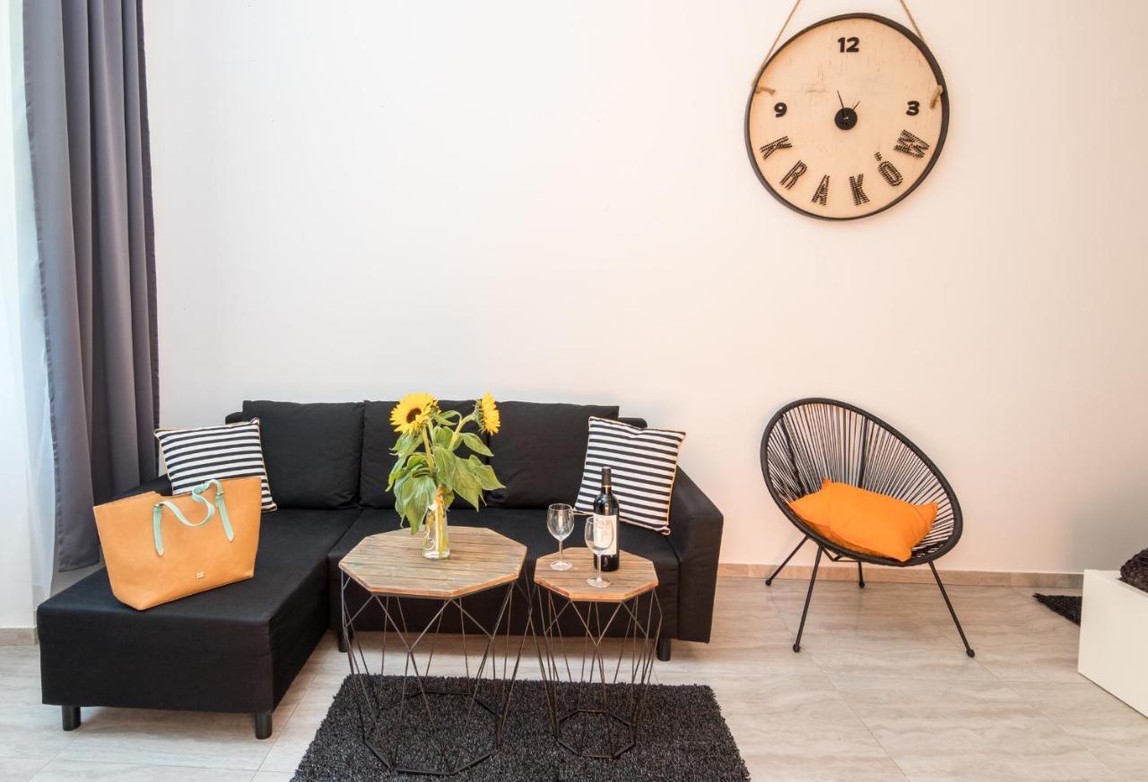 Cracow Best Location Apartment With Garden By Cozyplace Krakow Luaran gambar